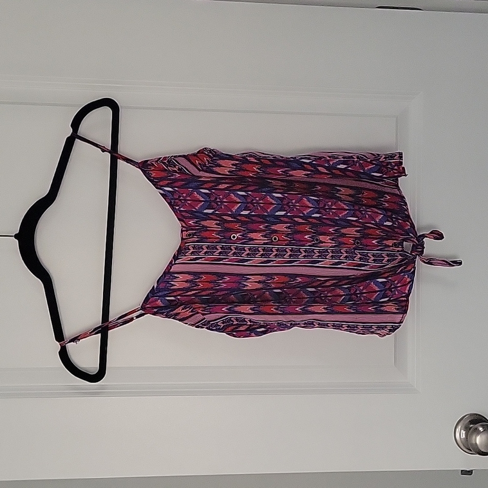 Garage Button/Tie Front Top